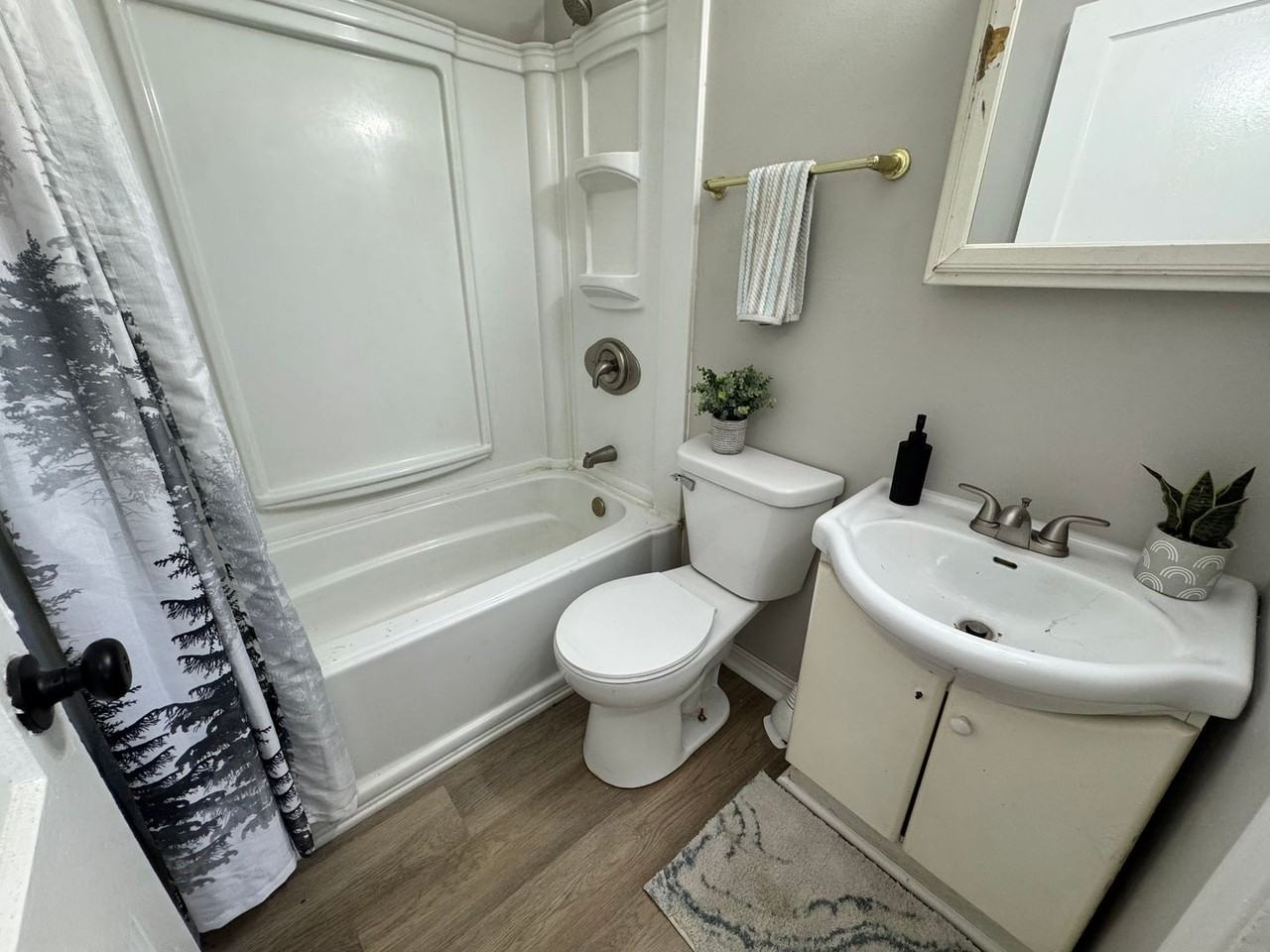 547 Reed St - Photo 2 of 19