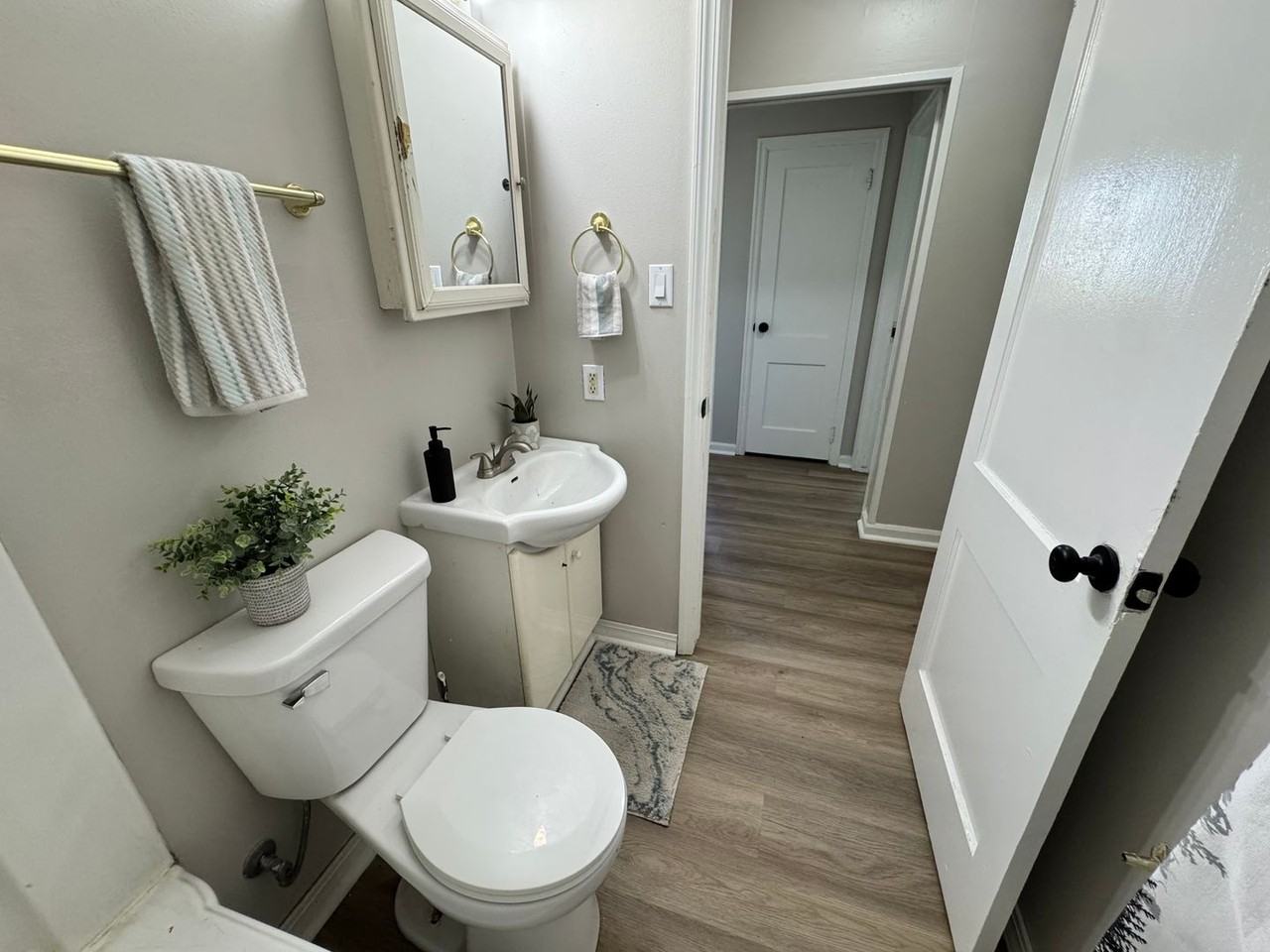 547 Reed St - Photo 3 of 19