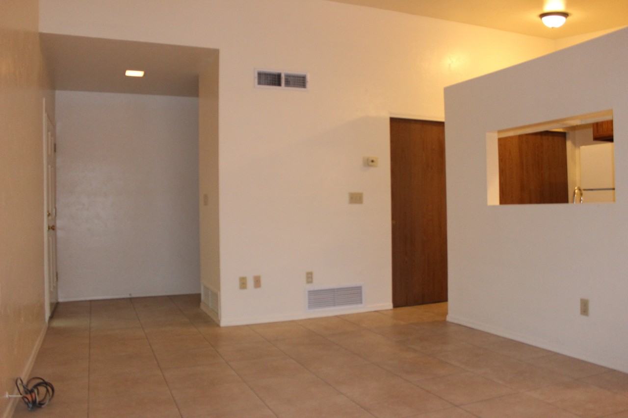 609 S Liana Ct - Photo 6 of 9