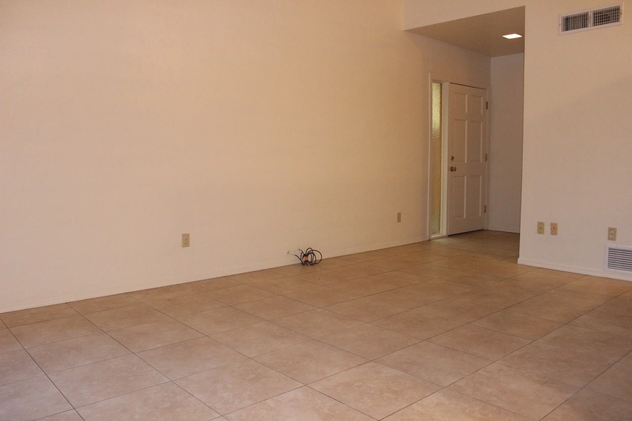 609 S Liana Ct - Photo 7 of 9