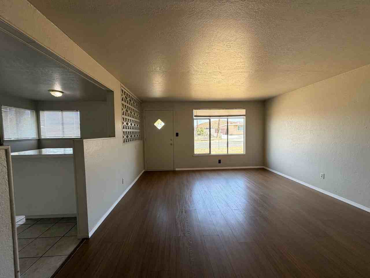 1020 Taos Dr - Photo 7 of 34