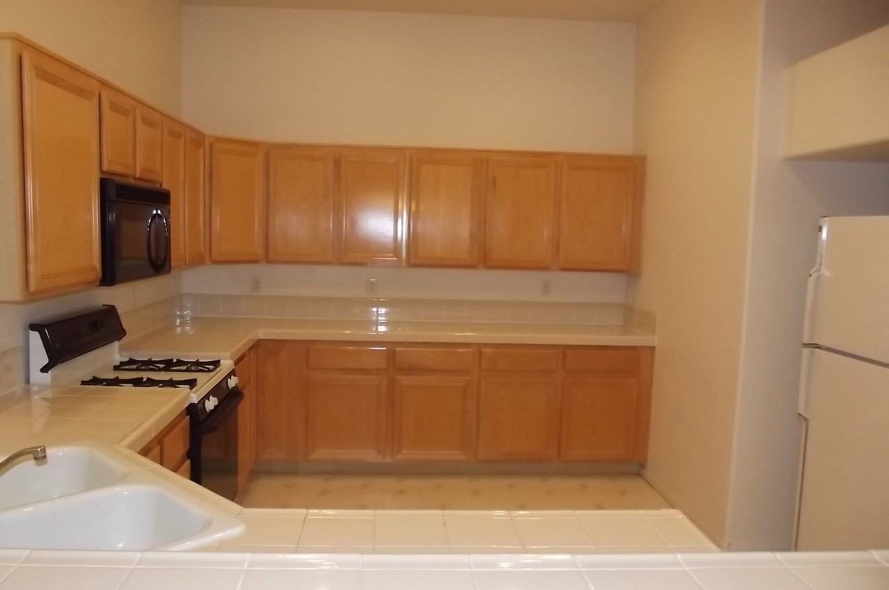 1776 Franklin Chase Ter - Photo 3 of 8