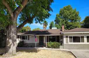featured image of 1806 Enslen Ave
