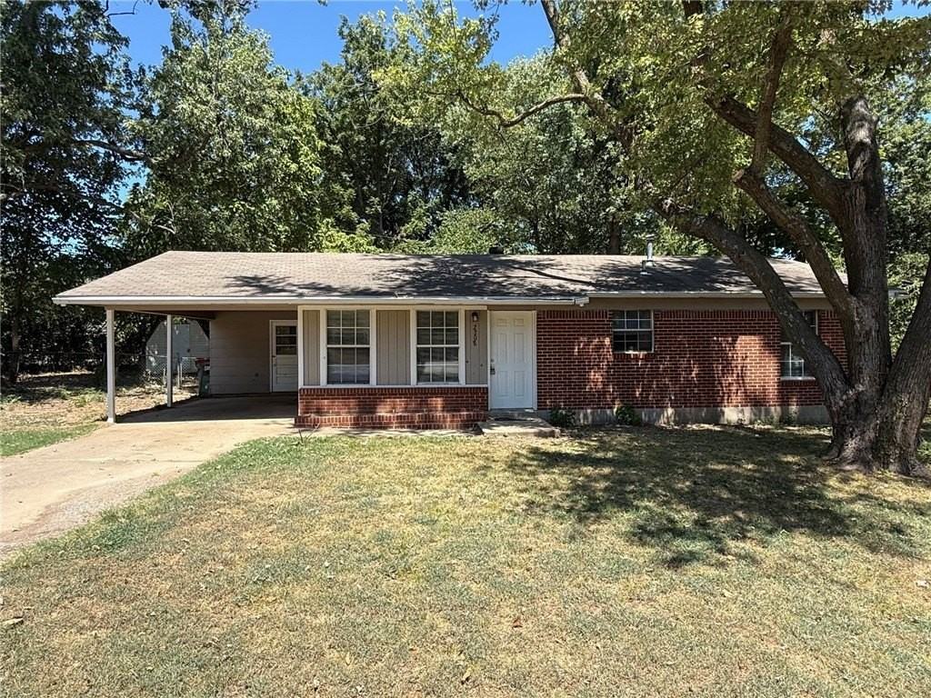 2208 Sycamore Pl - Photo 2 of 18