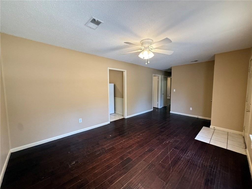2208 Sycamore Pl - Photo 6 of 18