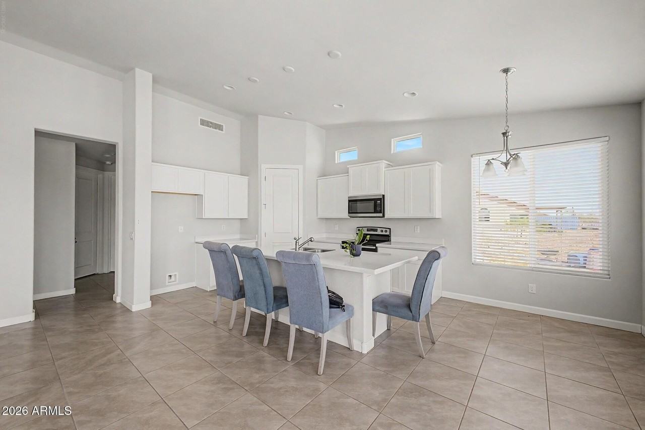 13316 S 190th Ave - Photo 5 of 18