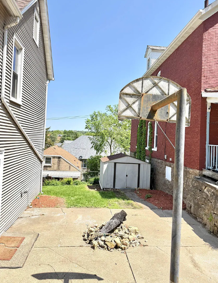 2106 Kleine St - Photo 6 of 7