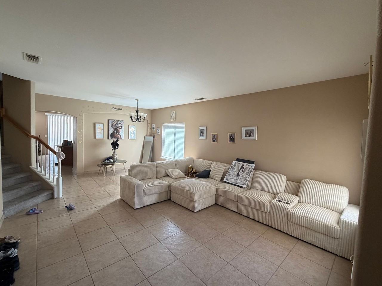 12 Jackdaw Ct - Photo 3 of 37