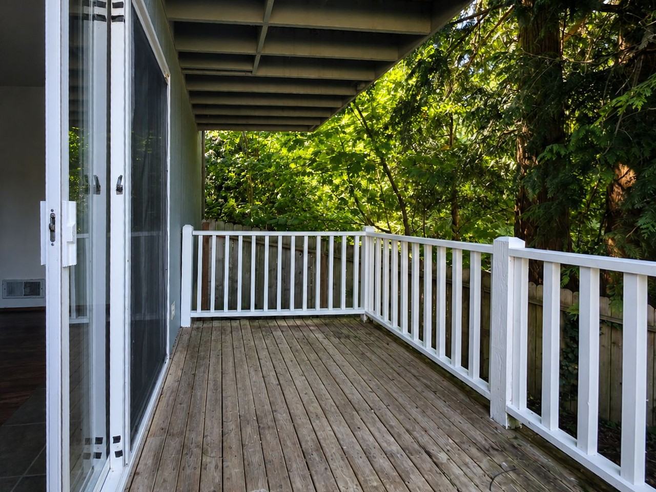 1817 Nw Mulholland Blvd - Photo 7 of 21