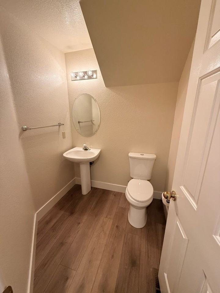 3056 Alpine Creek Rd - Photo 7 of 42