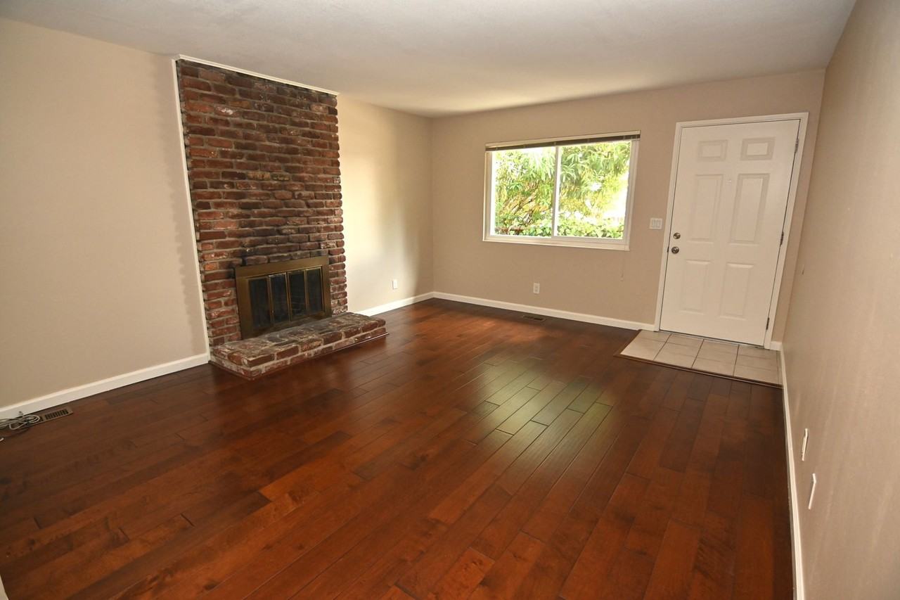 1651 Cassiar Dr - Photo 3 of 22