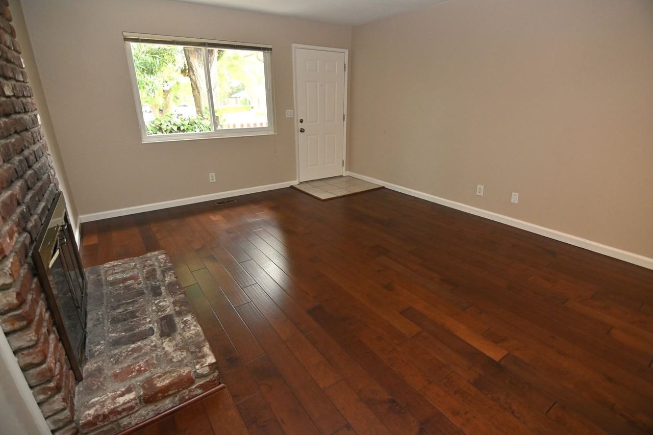 1651 Cassiar Dr - Photo 4 of 22