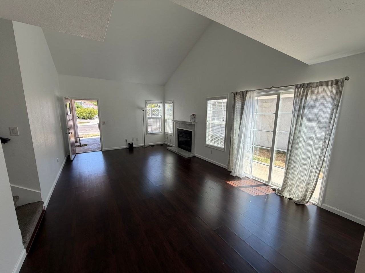 8492 Hermitage Way - Photo 5 of 24