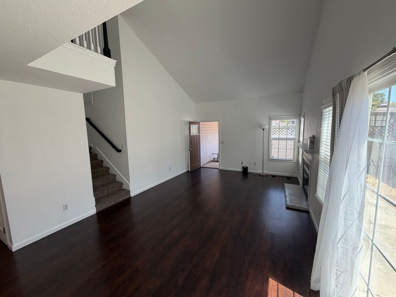 8492 Hermitage Way - Photo 6 of 24