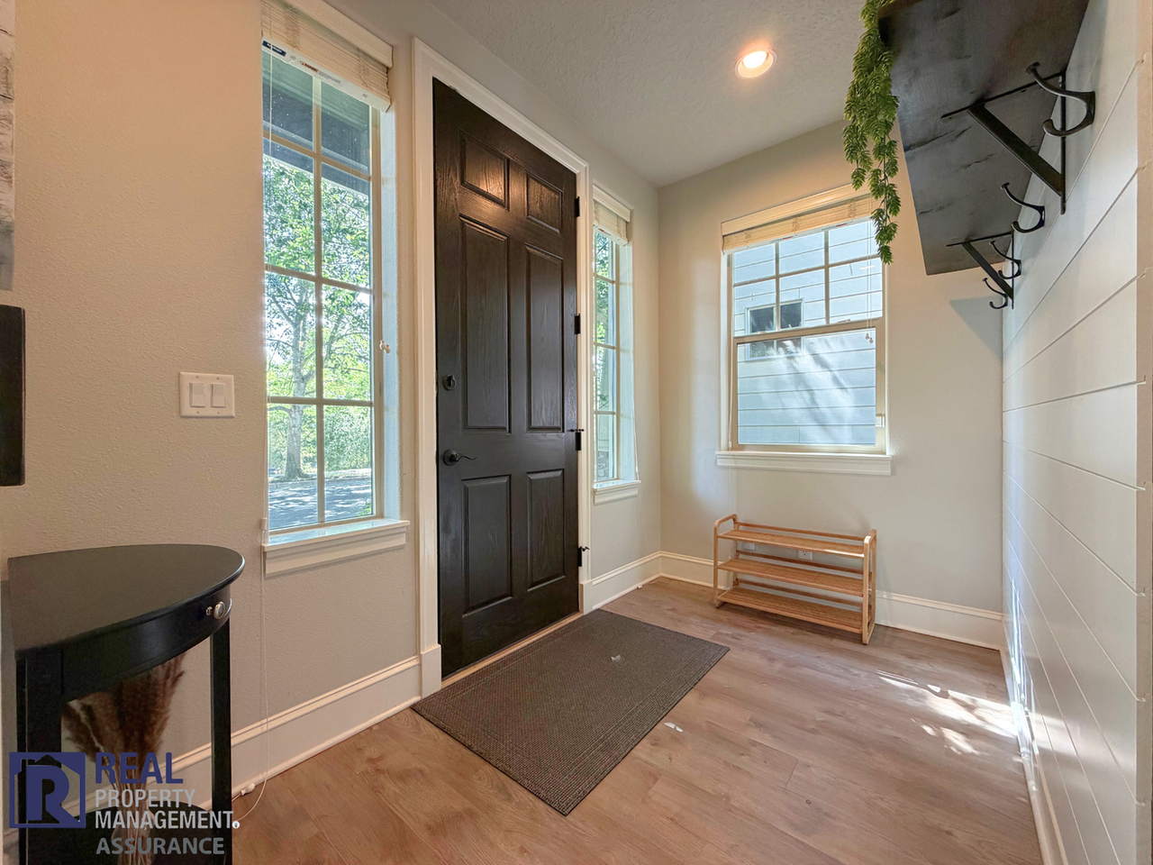17423 Sw Montague Way - Photo 2 of 24