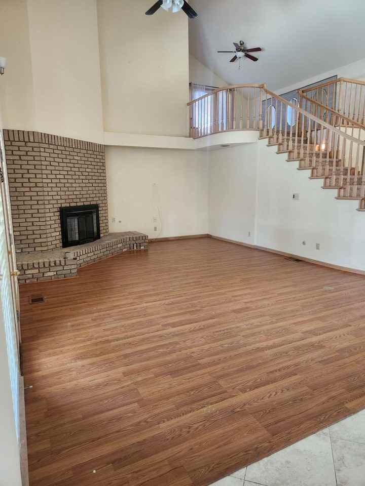 3714 W Woodside Ave - Photo 4 of 21
