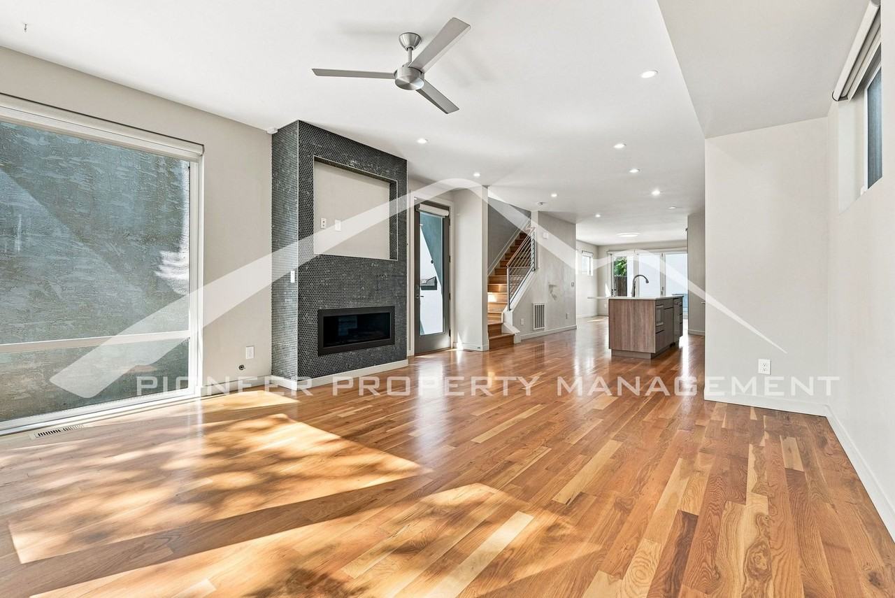 3625 Mariposa St - Photo 5 of 30