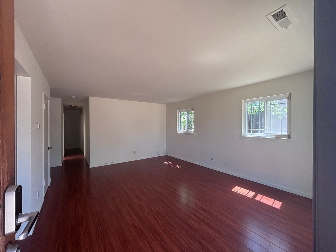 41562 Carmen St - Photo 3 of 14