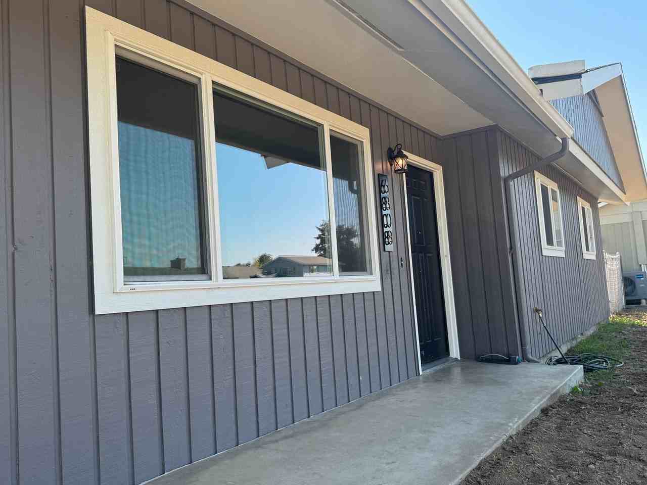 6808 Clinton Way - Photo 2 of 16