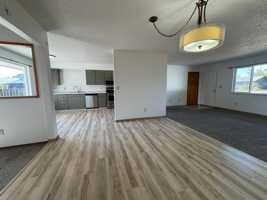 featured image of 6808 Clinton Way