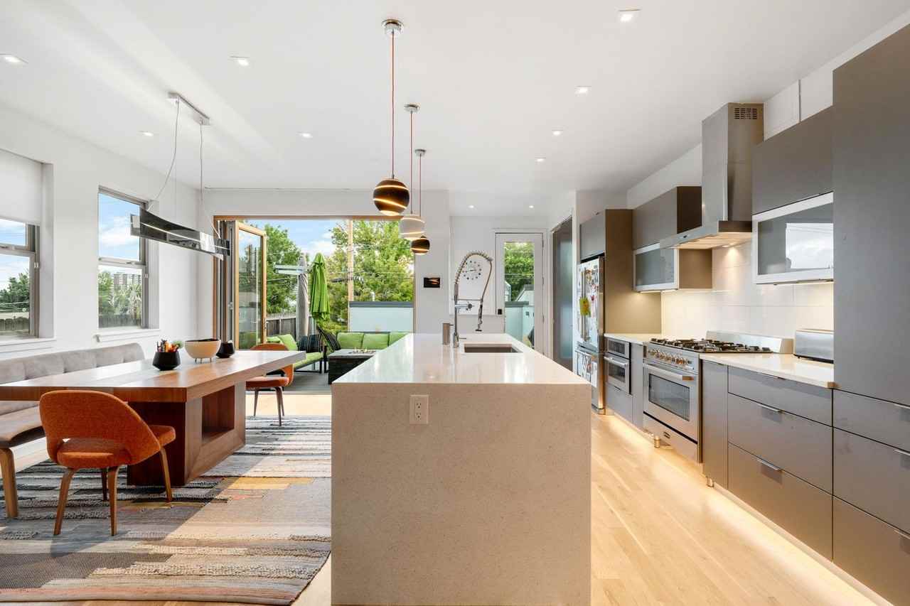 9 Harrison St - Photo 3 of 43