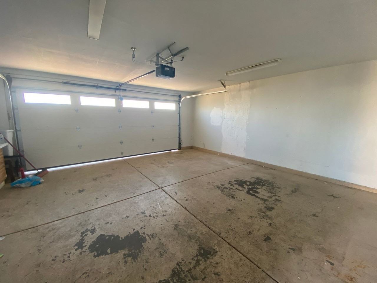 189 Larsen Cir - Photo 5 of 50