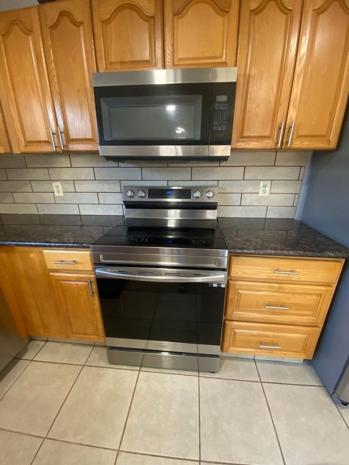189 Larsen Cir - Photo 7 of 50
