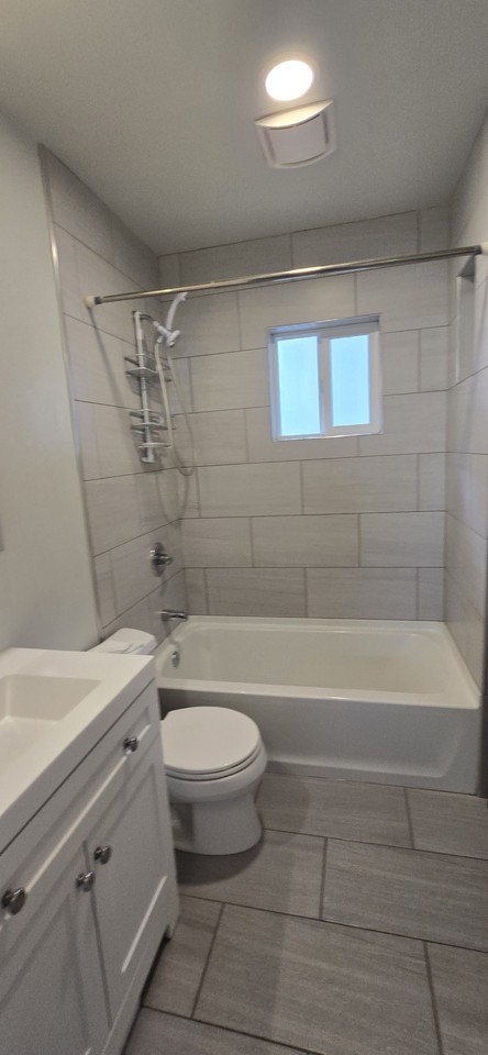 6341 4th Ave Ne #1 - Photo 7 of 25