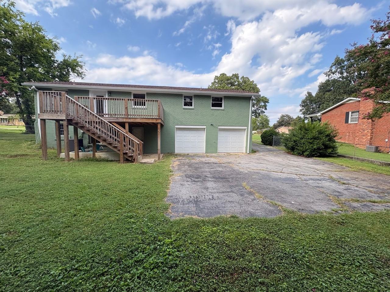 1614 Shady Cir - Photo 2 of 20