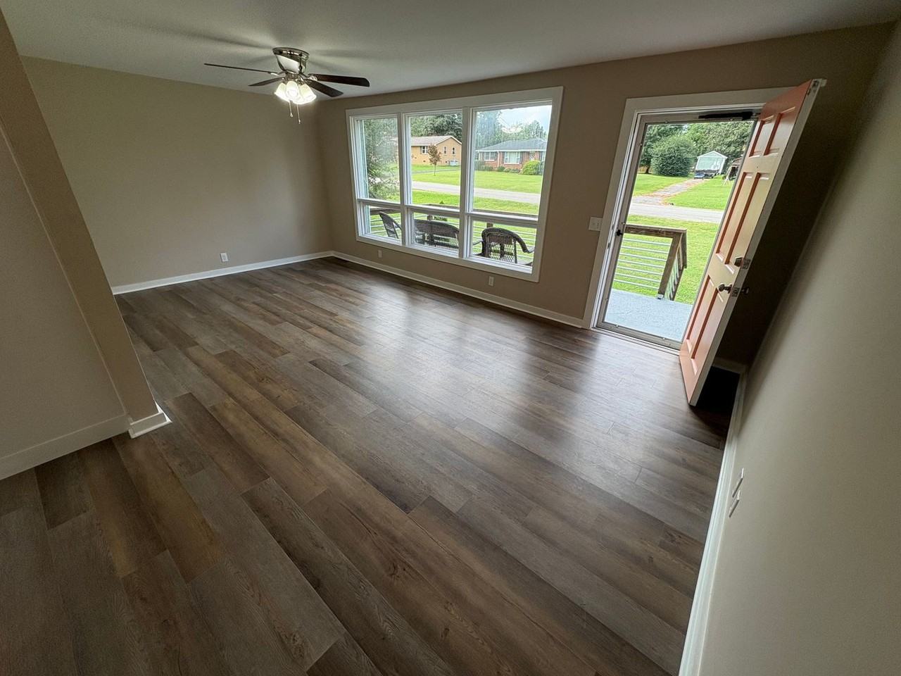 1614 Shady Cir - Photo 4 of 20