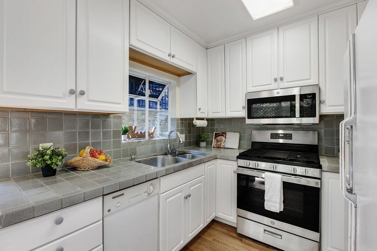 37 San Francisco Ave - Photo 5 of 9