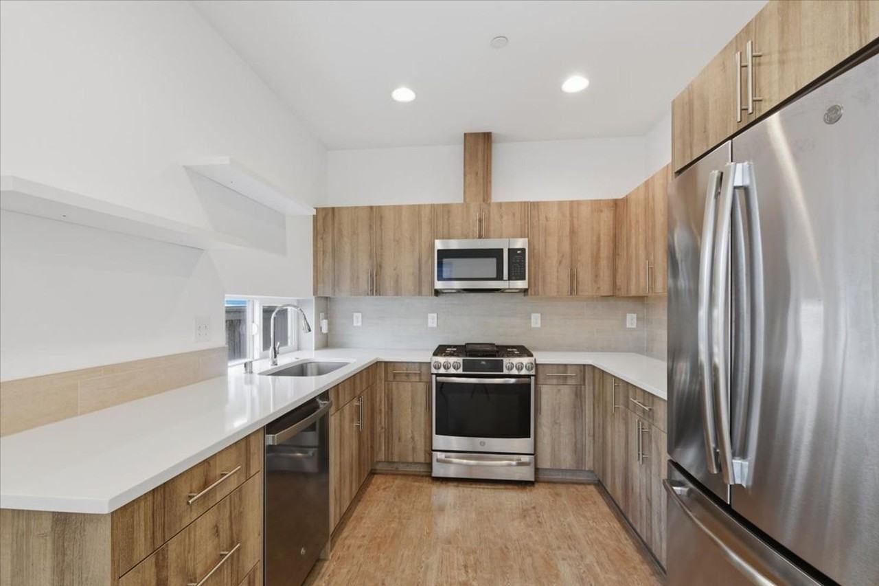 3216 15th Ave W #B - Photo 5 of 26