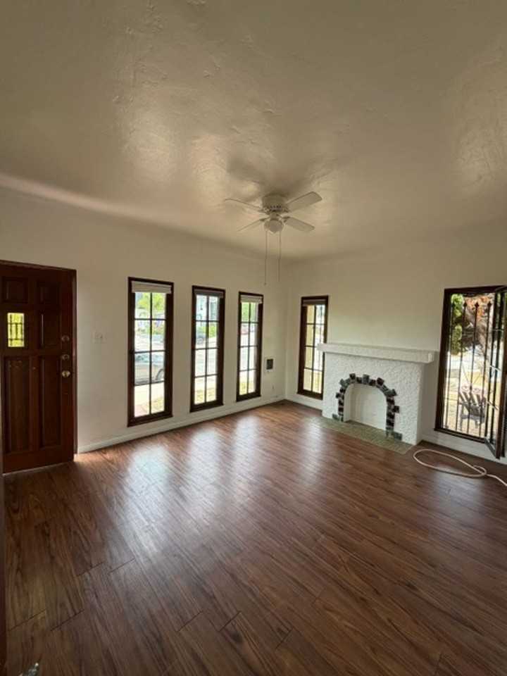 1636 Arlington Ave - Photo 2 of 12