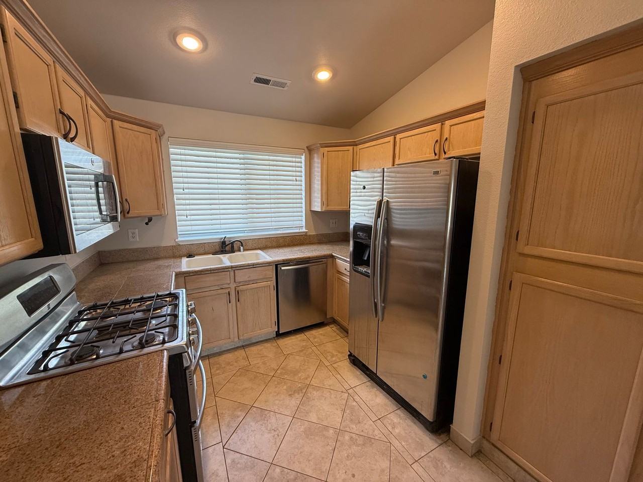 4595 China Rose Cir - Photo 5 of 17
