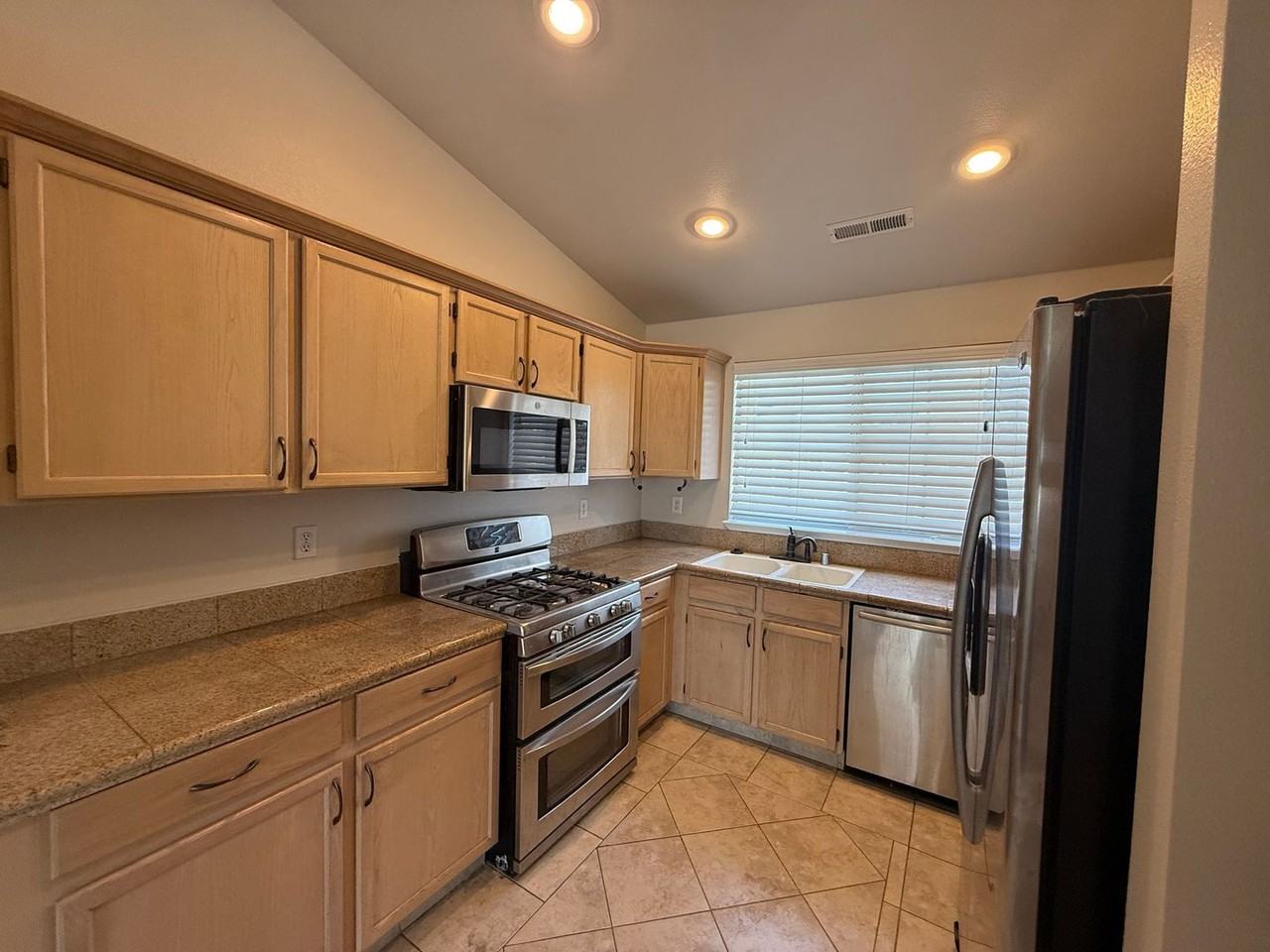 4595 China Rose Cir - Photo 6 of 17