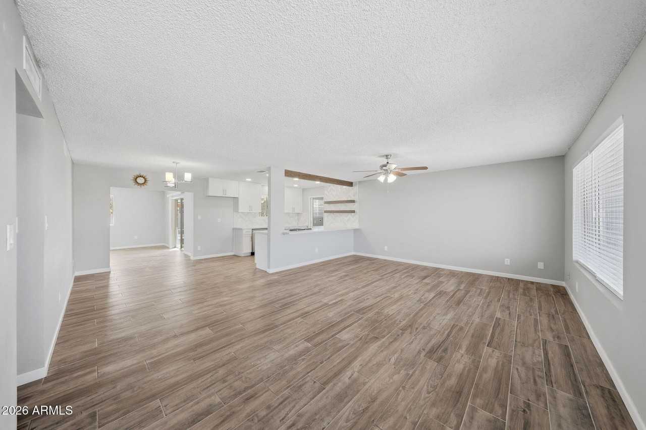 9603 W Purdue Ave - Photo 4 of 47