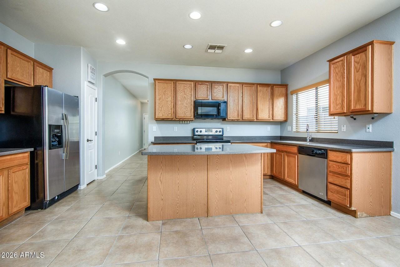 44317 W Rhinestone Rd - Photo 6 of 31