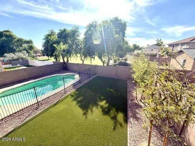 14626 N 132nd Ave - Photo 4 of 29