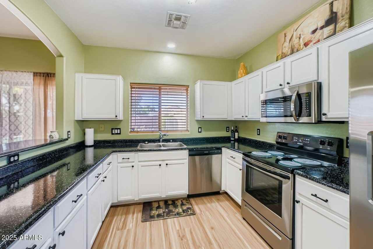 14626 N 132nd Ave - Photo 5 of 29