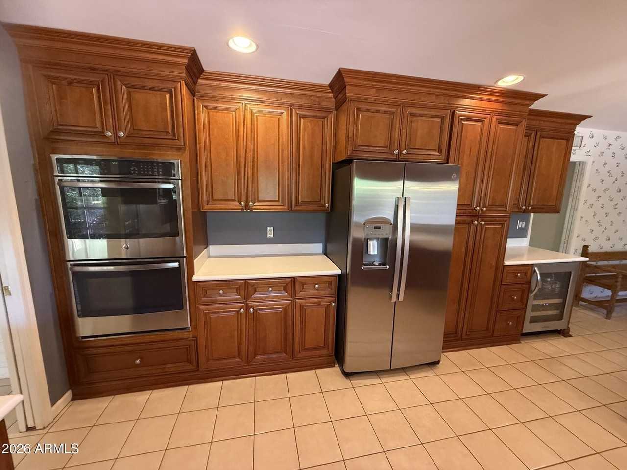 4602 E Exeter Blvd - Photo 5 of 23