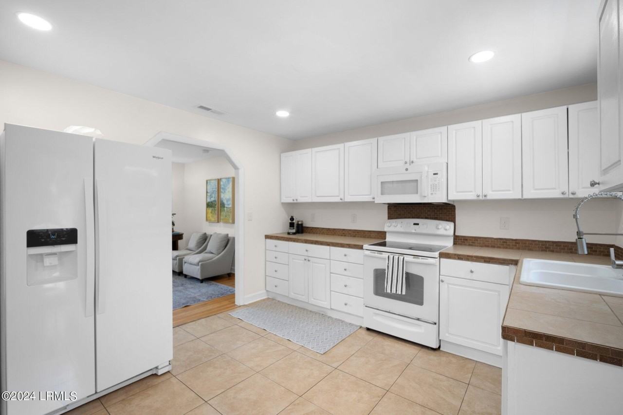 905 Mcteer Cir - Photo 6 of 18