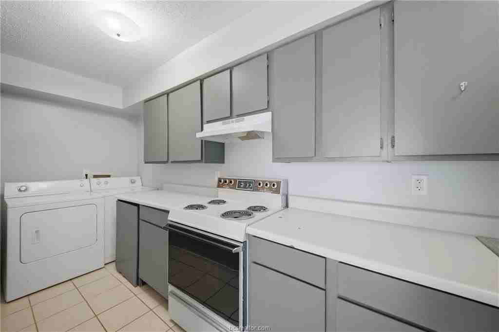 1112 Autumn Cir #B - Photo 5 of 13