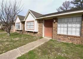 featured image of 3317 Longleaf Cir