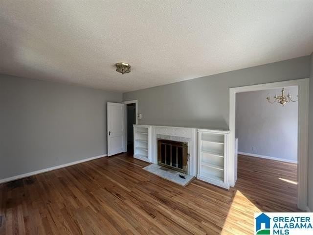 713 Center Pl Sw - Photo 3 of 6
