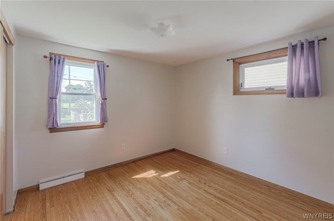 279 Irvington Dr - Photo 7 of 17
