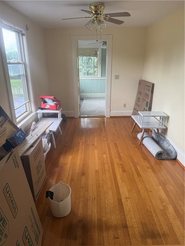 507 W Water St - Photo 6 of 9