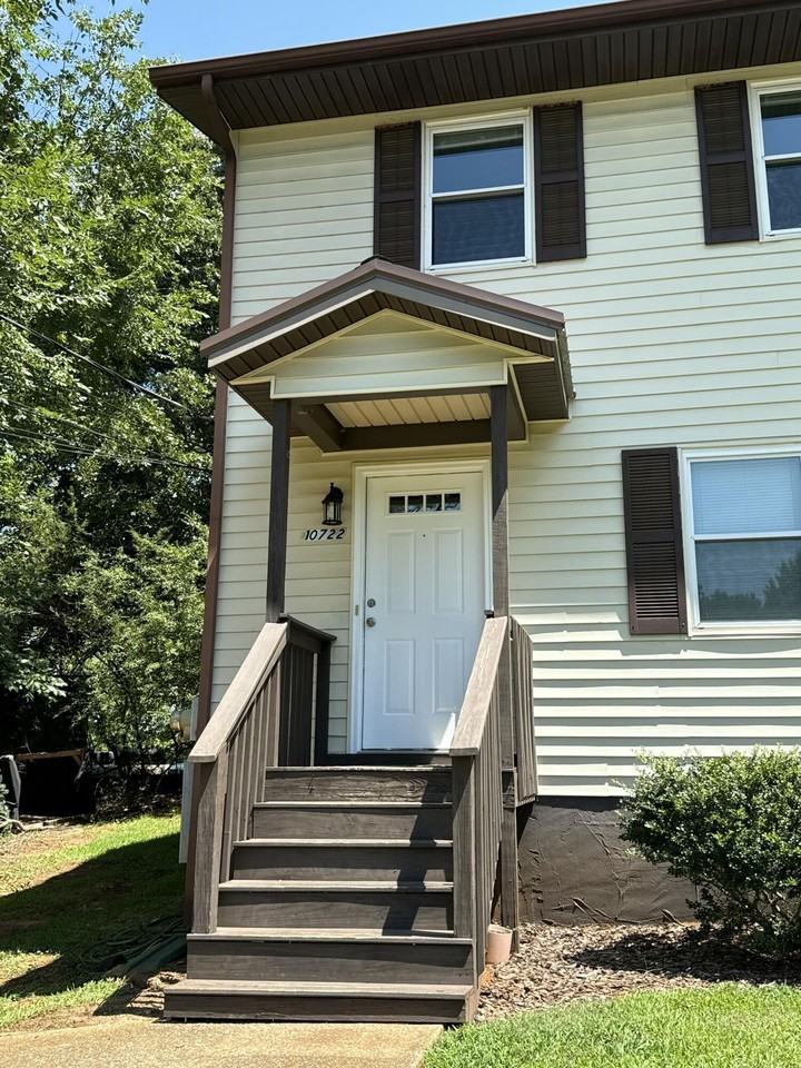 10722 Bean Dr - Photo 3 of 15