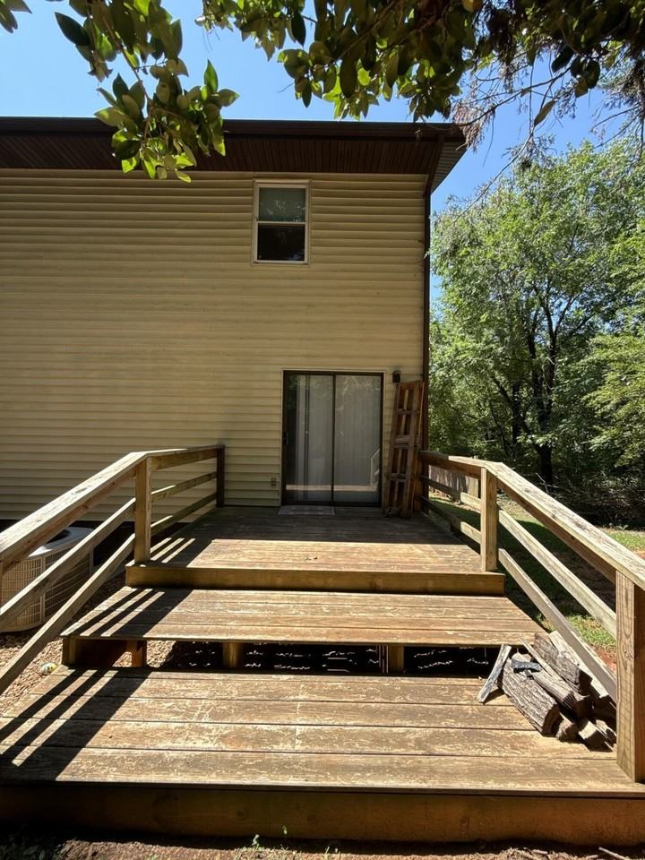 10722 Bean Dr - Photo 4 of 15