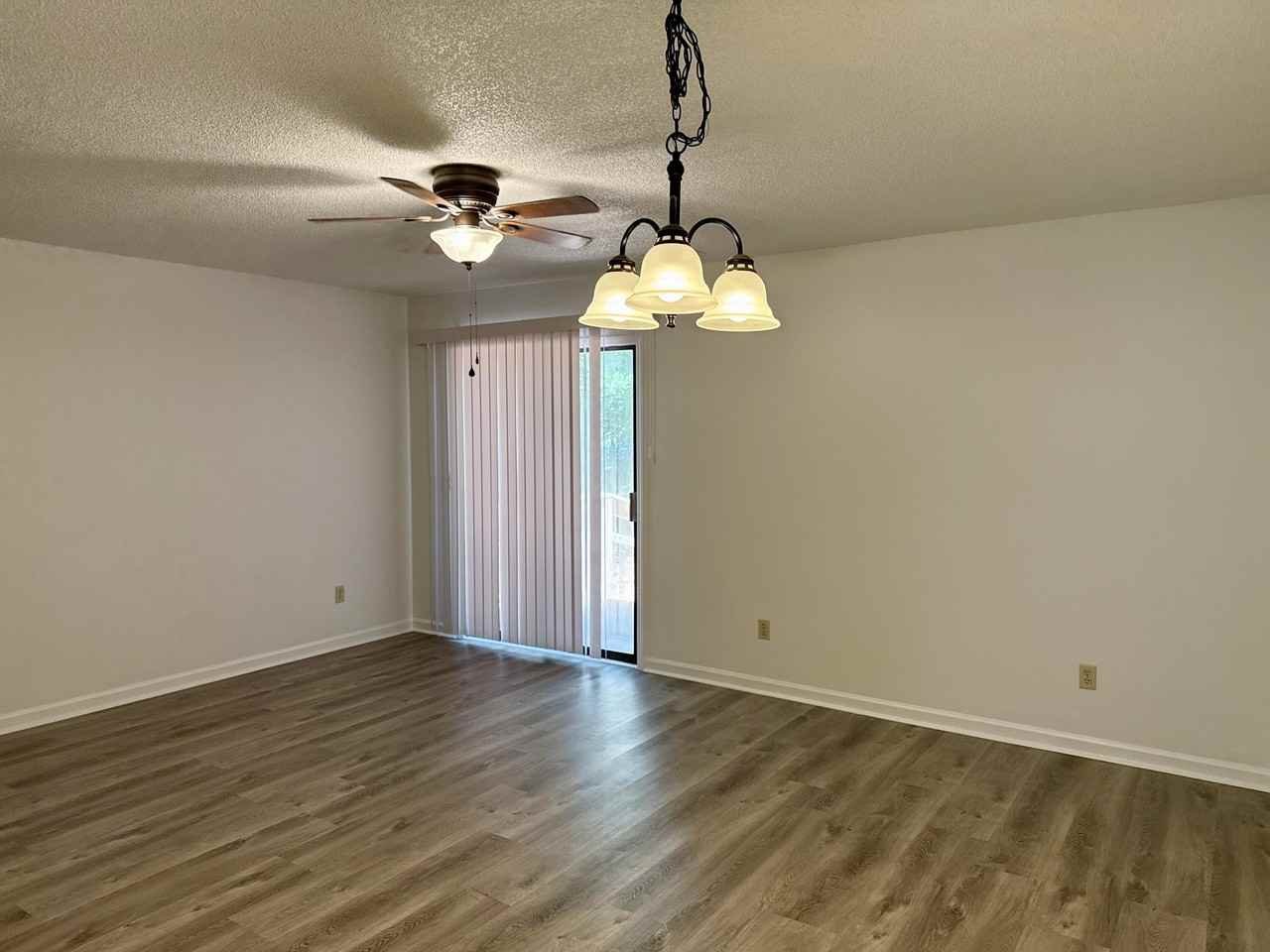 10722 Bean Dr - Photo 7 of 15