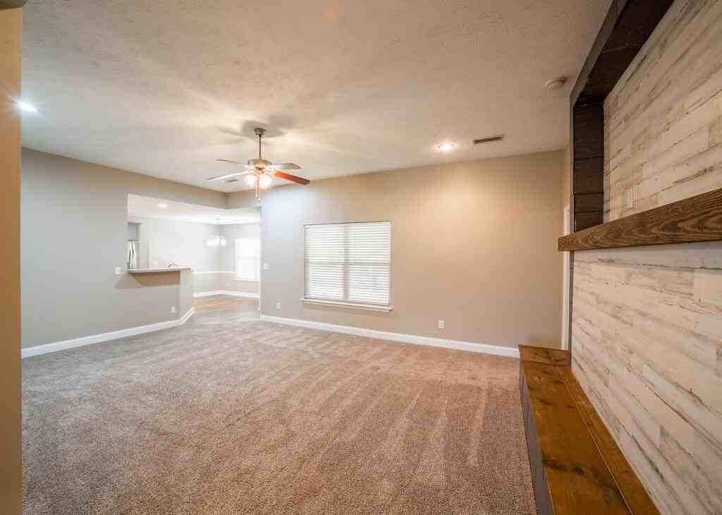 442 Lee Road 2170 - Photo 3 of 14